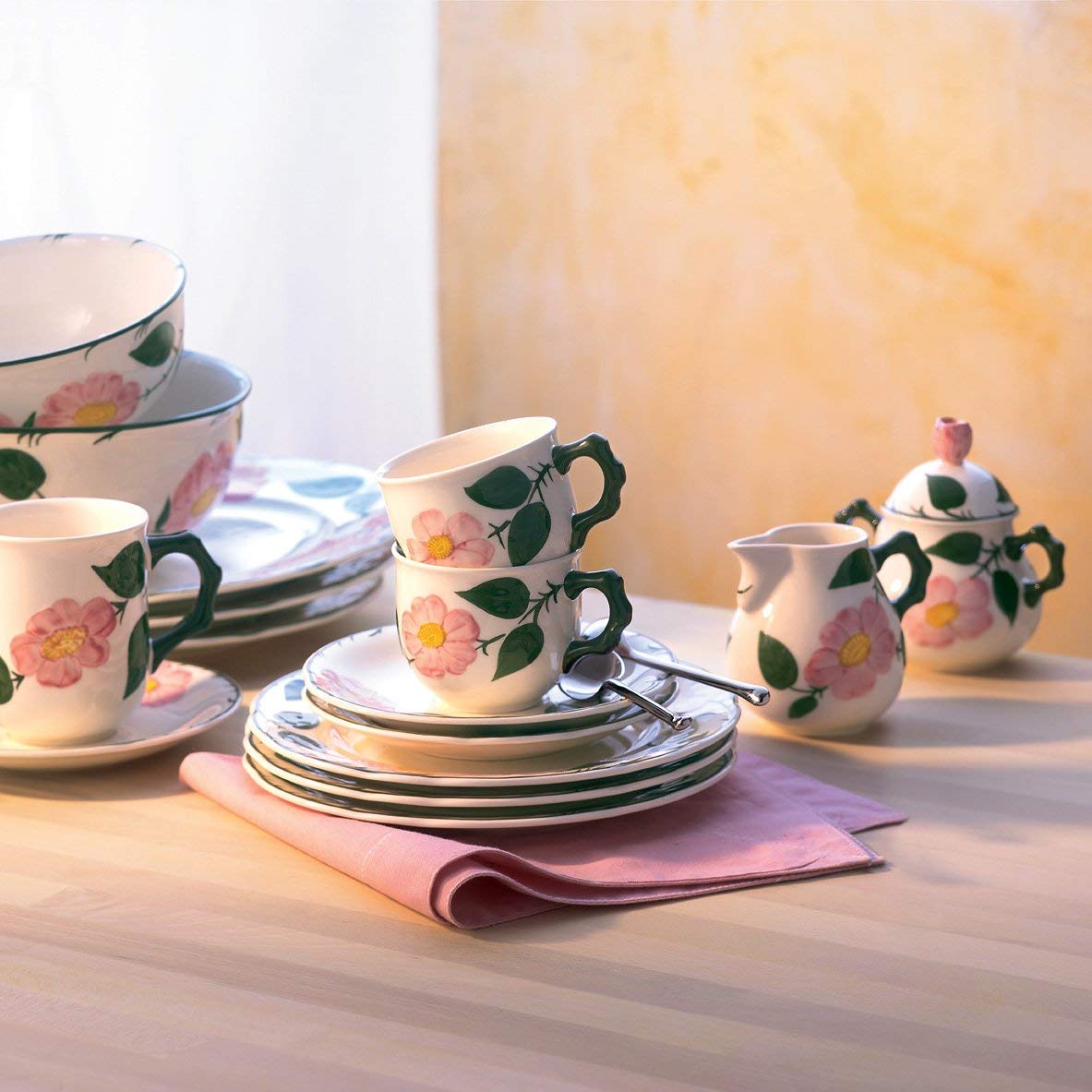 Villeroy & Boch Wildrose Kahve Fincanı, 250 ml, Yükseklik: 8 cm